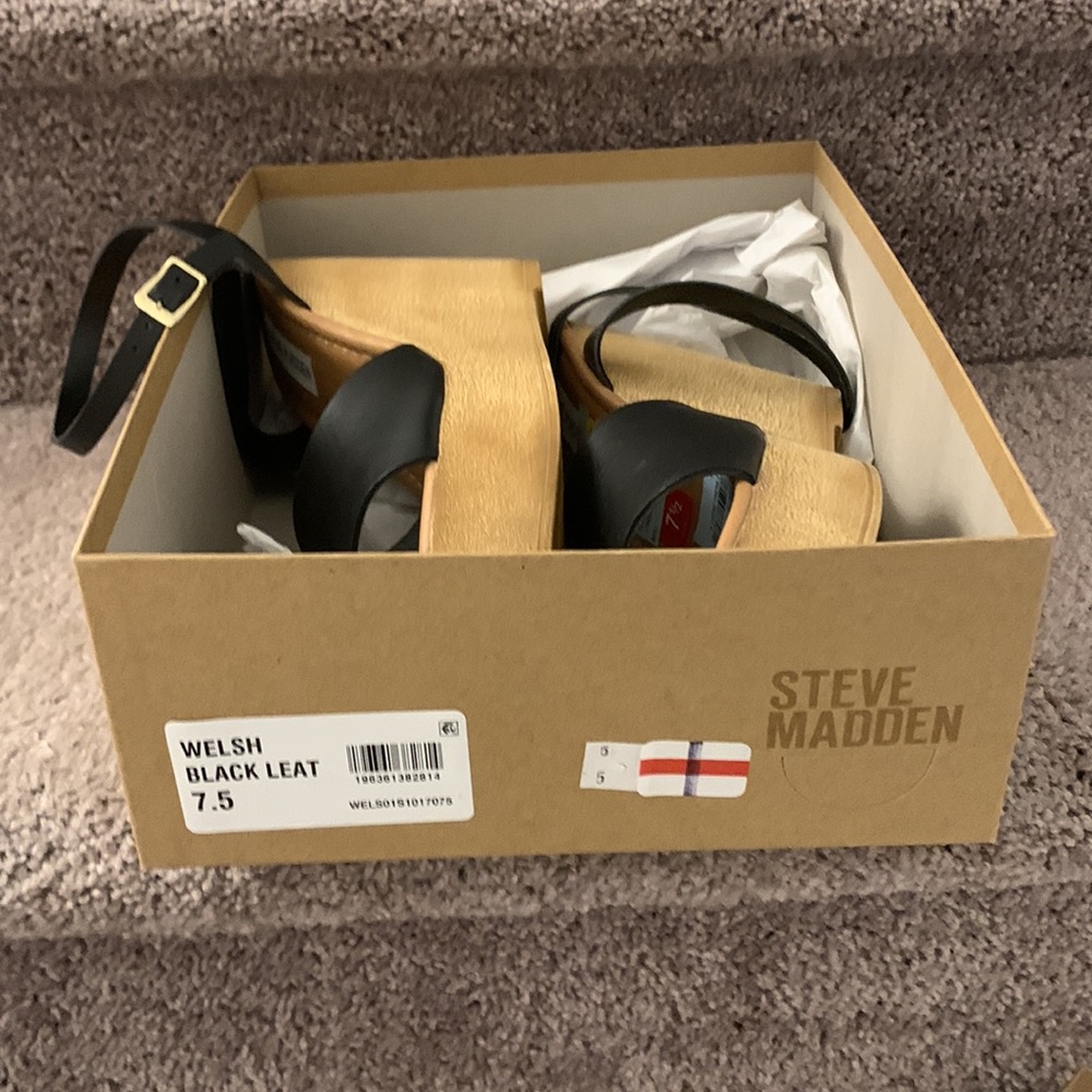 Steve Madden 7.5 welsh black leather. - Picture 5 of 5